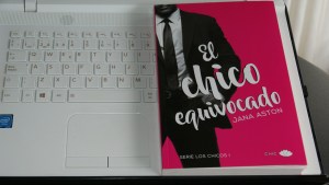 El chico equivocado de Jana Aston